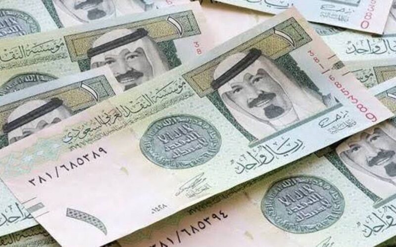 آخر تحديث سعر الريال السعودي مقابل الجنيه المصري في السوق السوداء وبجميع البنوك المصرية