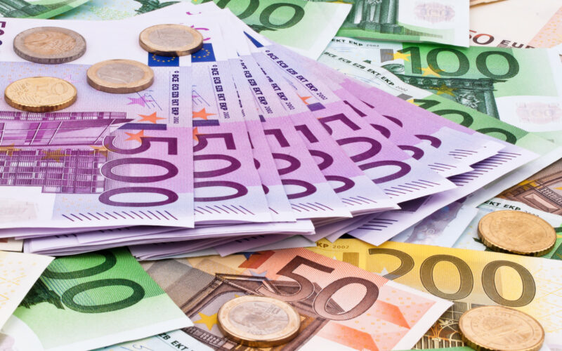 “لحظة بلحظة” سعر اليورو في السوق السوداء اليوم الثلاثاء 25 يونيو 2024